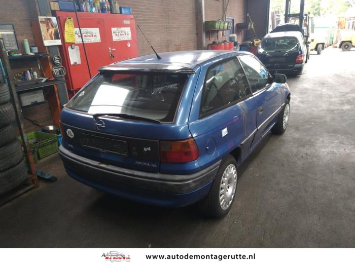 Opel Astra F 1.6i Sloopvoertuig (1996, Blauw)