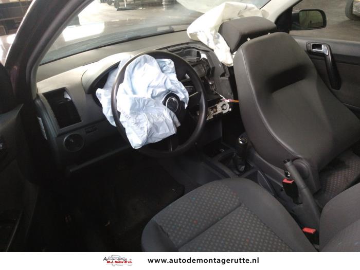 Volkswagen Polo IV 1.2 12V Sloopvoertuig (2004, Rood)