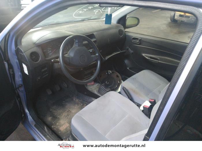 Daihatsu Cuore 1.0 12V DVVT Sloopvoertuig (2003, Paars)