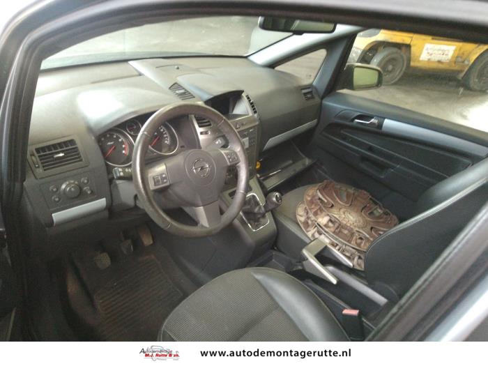 Opel Zafira 1.8 16V Ecotec Sloopvoertuig (2007, Grijs)