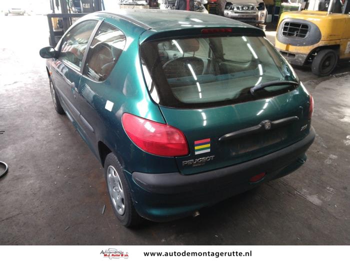 Peugeot 206 1.1 XN,XR Sloopvoertuig (1998, Groen)