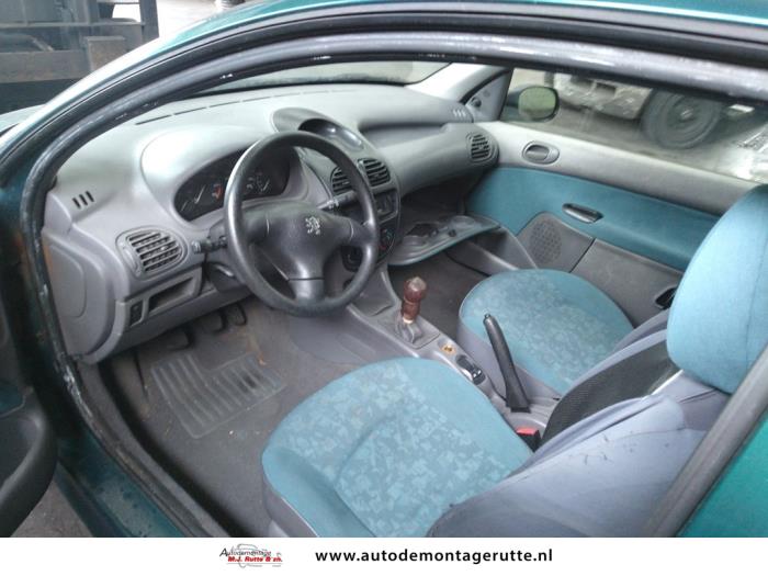 Peugeot 206 1.1 XN,XR Sloopvoertuig (1998, Groen)