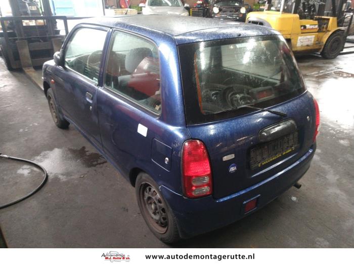 Daihatsu Cuore Sloopvoertuig (2001, Blauw)