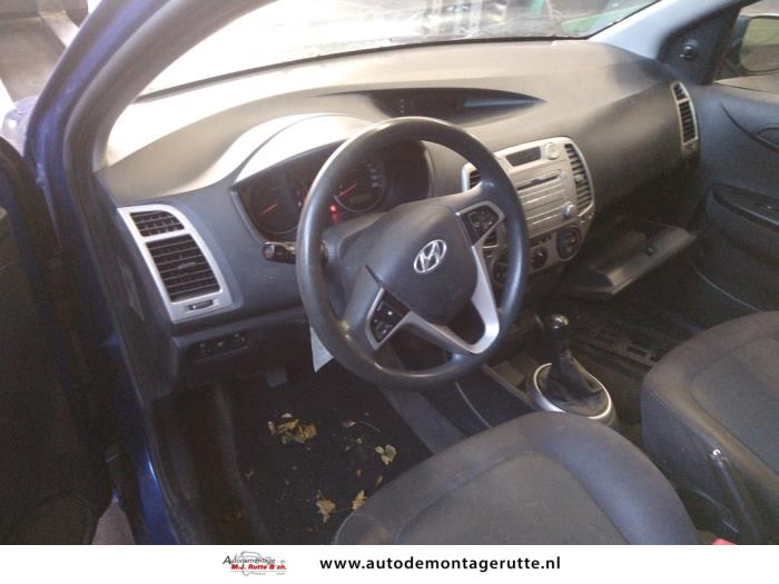 Hyundai i20 1.2i 16V Sloopvoertuig (2010, Blauw)