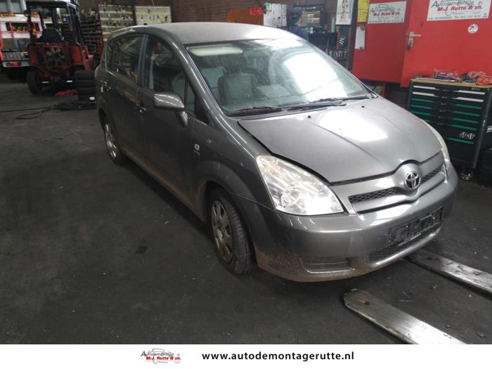 Toyota Corolla Verso 1.6 16V VVT-i Sloopvoertuig (2005, Grijs)