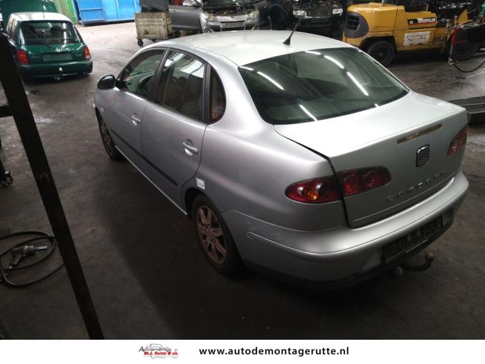 Seat Cordoba 1.4 16V Sloopvoertuig (2006, Grijs)