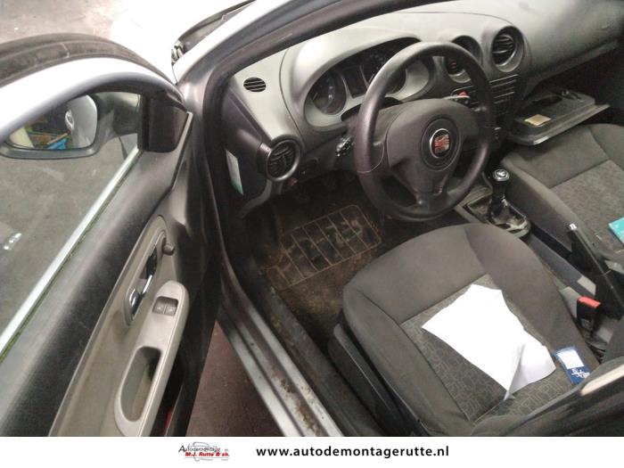 Seat Cordoba 1.4 16V Sloopvoertuig (2006, Grijs)