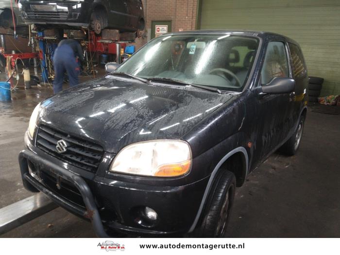 Suzuki Ignis (V108698)