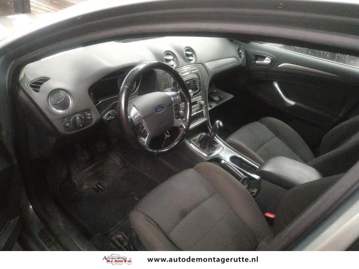Ford Mondeo IV Wagon 2.0 16V Sloopvoertuig (2010, Grijs)