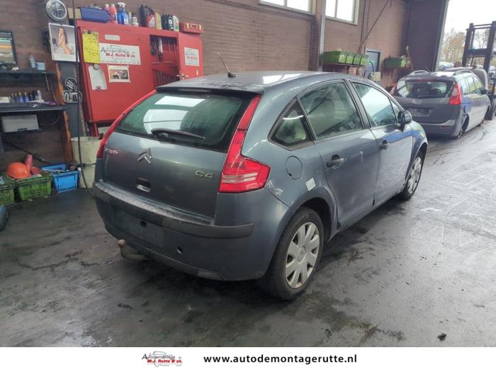 Citroen C4 Berline 1.6 16V Sloopvoertuig (2005, Grijs)