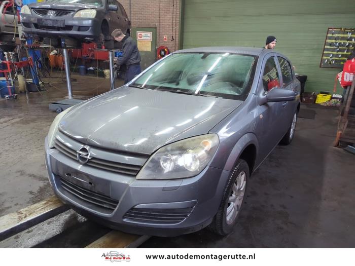 Opel Astra (V108982)