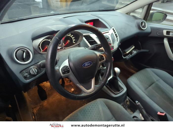 Ford Fiesta 6 1.6 TDCi 16V ECOnetic Sloopvoertuig (2012, Bruin)