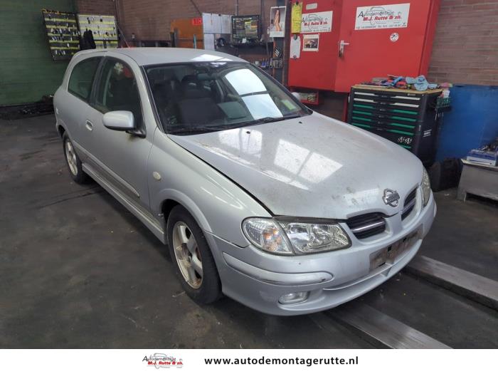 Nissan Almera 1.8 16V Sloopvoertuig (2000, Grijs)