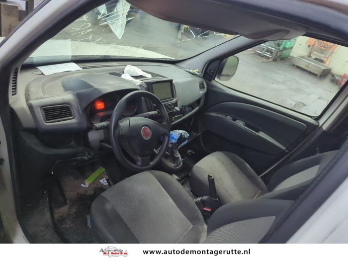 Fiat Doblo Cargo 1.3 MJ 16V DPF Euro 5 Sloopvoertuig (2012, Graniet)