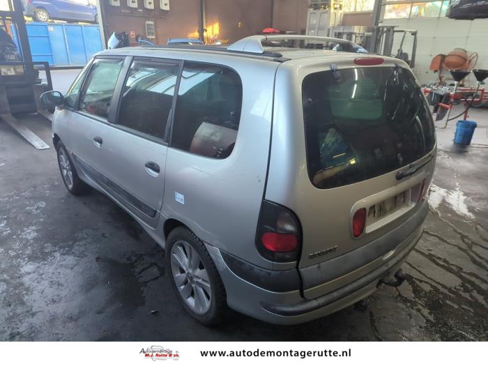Renault Espace 2.0i 16V Sloopvoertuig (2002, Grijs)