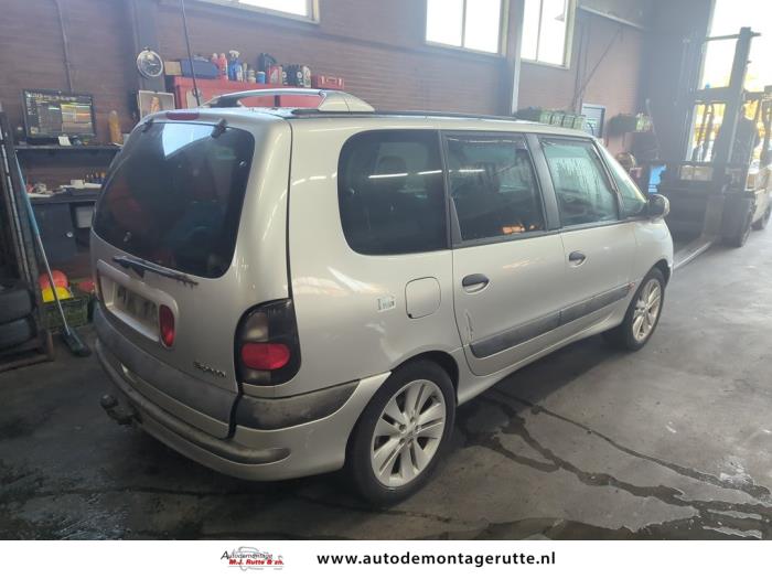 Renault Espace 2.0i 16V Sloopvoertuig (2002, Grijs)