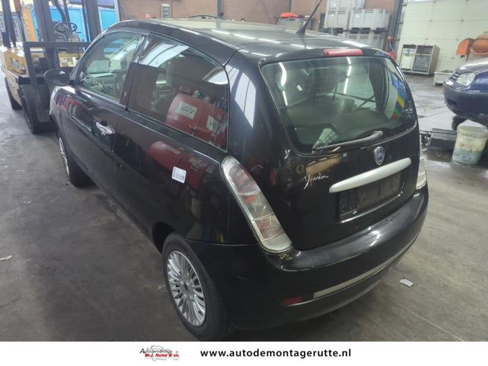 Lancia Ypsilon 1.2 Sloopvoertuig (2007, Zwart)