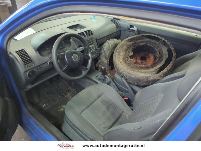 Volkswagen Polo IV 1.2 Sloopvoertuig (2006, Blauw)