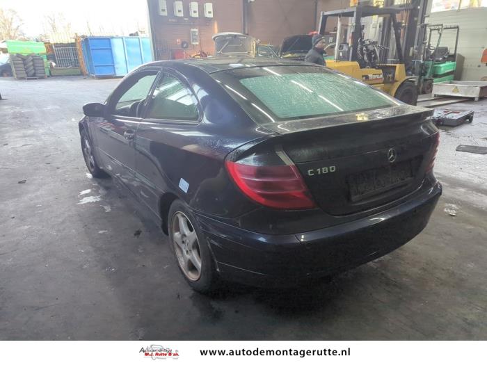 Mercedes C Sportcoupé 2.0 C-180 16V Sloopvoertuig (2001, Blauw)
