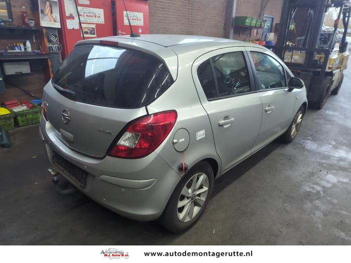 Opel Corsa D 1.3 CDTi 16V ecoFLEX Sloopvoertuig (2014, Grijs)
