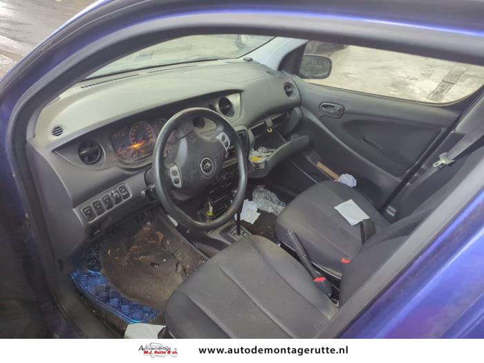 Daihatsu YRV 1.3 16V DVVT Turbo Sloopvoertuig (2004, Blauw)