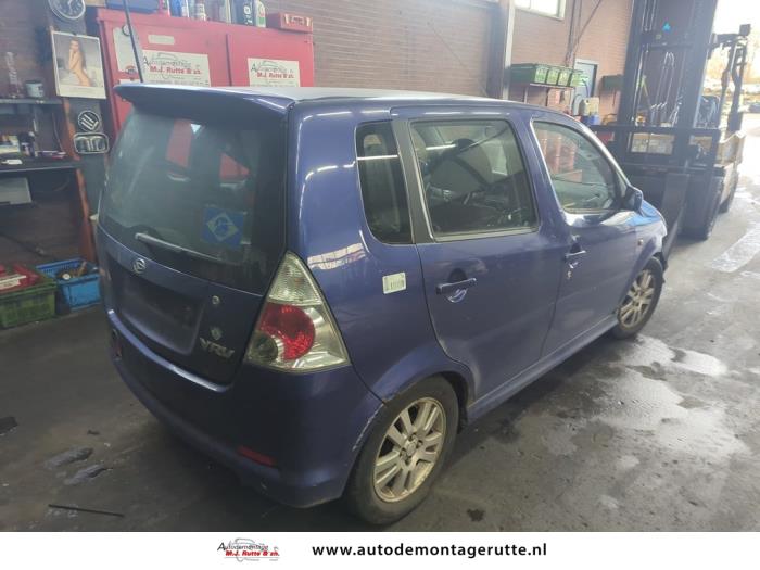 Daihatsu YRV 1.3 16V DVVT Turbo Sloopvoertuig (2004, Blauw)