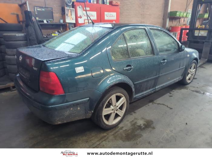 Volkswagen Bora 1.8 T 20V Sloopvoertuig (2002, Groen)