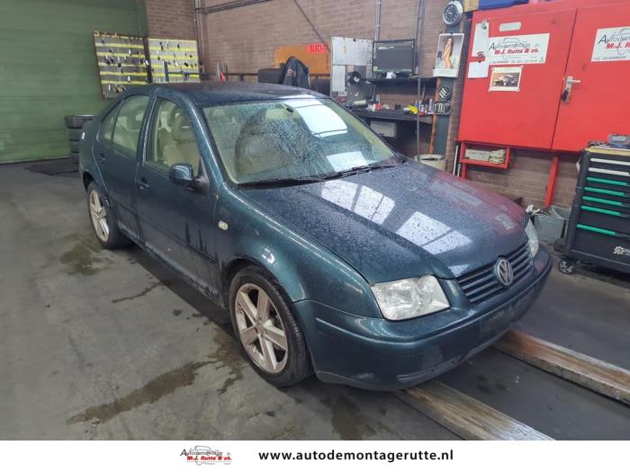 Volkswagen Bora 1.8 T 20V Sloopvoertuig (2002, Groen)