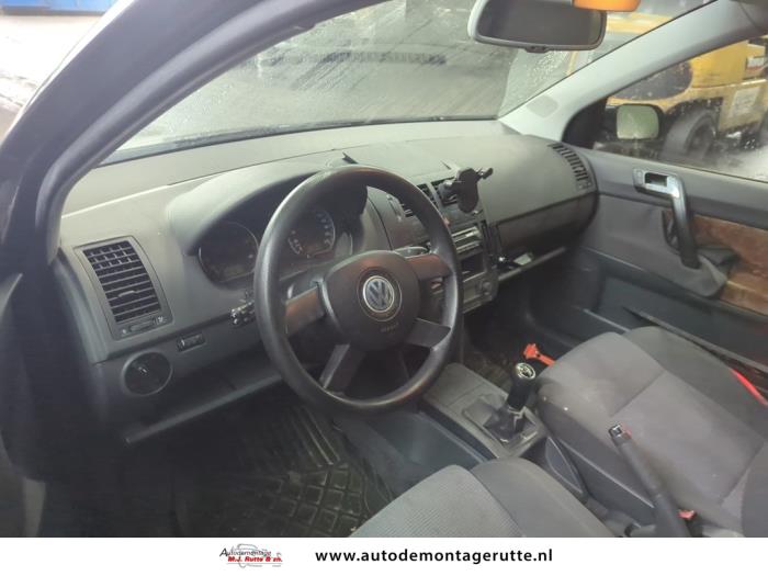 Volkswagen Polo IV 1.4 16V Sloopvoertuig (2002, Zwart)