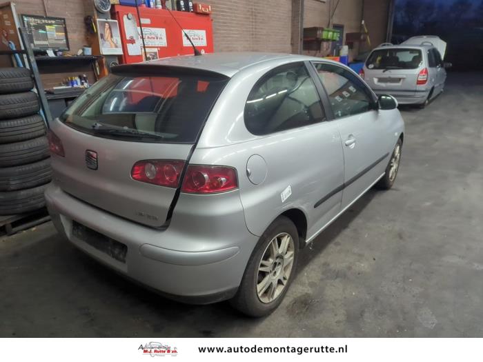 Seat Ibiza III 1.4 16V 75 Sloopvoertuig (2004, Grijs)