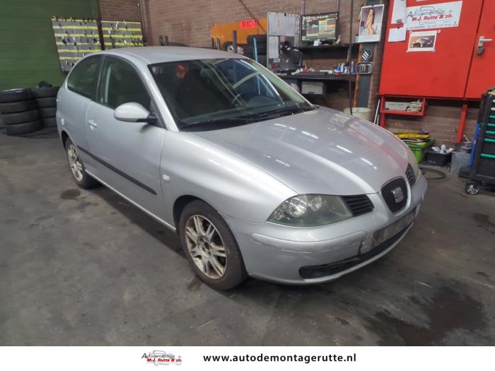 Seat Ibiza III 1.4 16V 75 Sloopvoertuig (2004, Grijs)