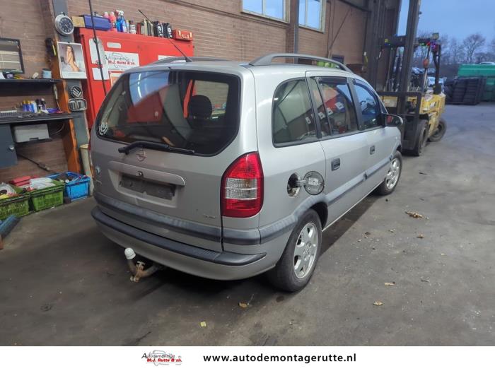 Opel Zafira 1.8 16V Sloopvoertuig (2001, Grijs)