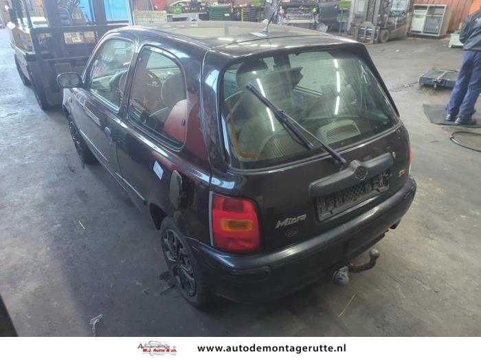 Nissan Micra 1.3 LX,SLX 16V Sloopvoertuig (1999, Zwart)