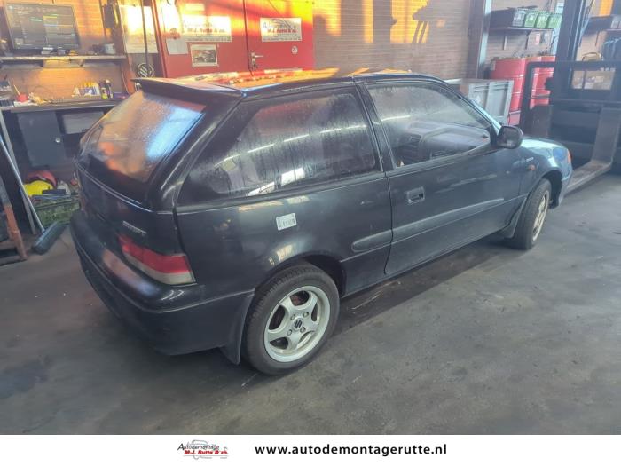 Suzuki Swift 1.3i 16V Sloopvoertuig (2002, Zwart)