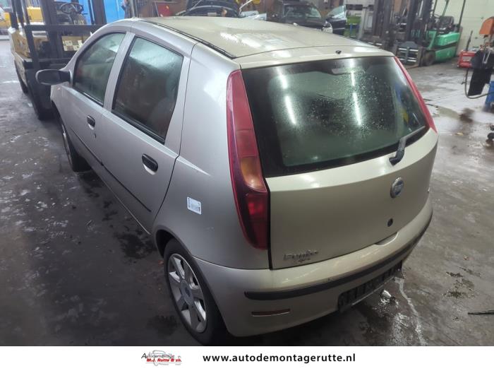Fiat Punto II 1.4 16V Sloopvoertuig (2005, Grijs)