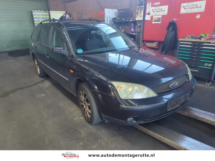 Ford Mondeo III Wagon 1.8 16V Sloopvoertuig (2003, Zwart)