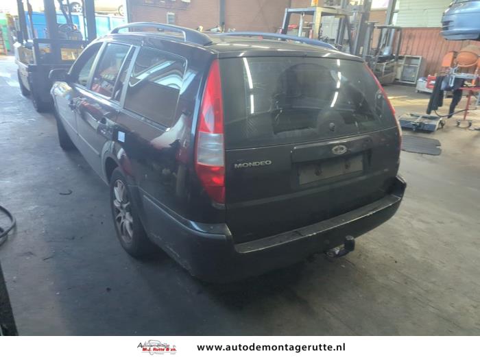 Ford Mondeo III Wagon 1.8 16V Sloopvoertuig (2003, Zwart)