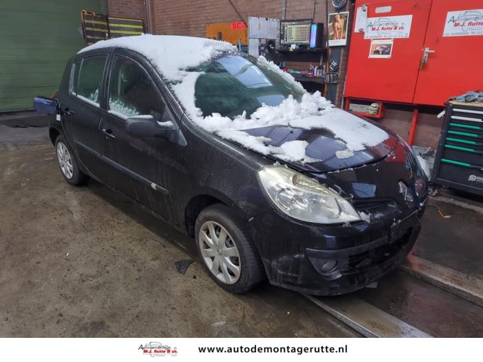 Renault Clio III 1.2 16V 75 Sloopvoertuig (2008, Zwart)