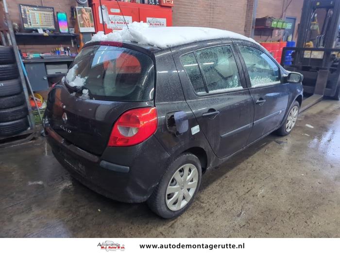 Renault Clio III 1.2 16V 75 Sloopvoertuig (2008, Zwart)