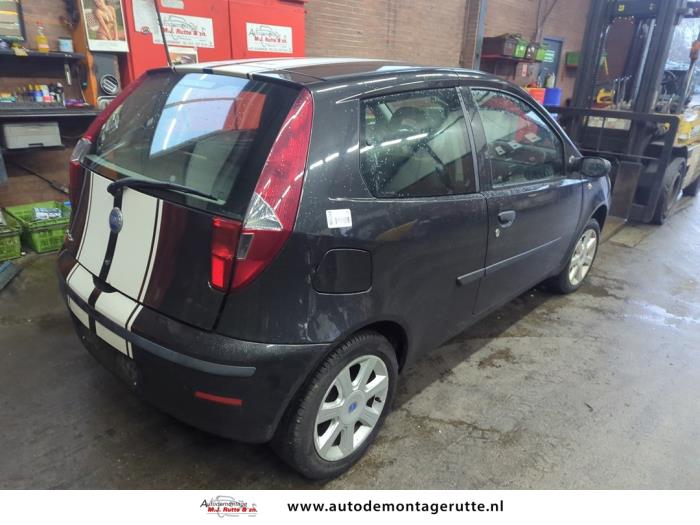 Fiat Punto II 1.2 60 S Sloopvoertuig (2006, Zwart)