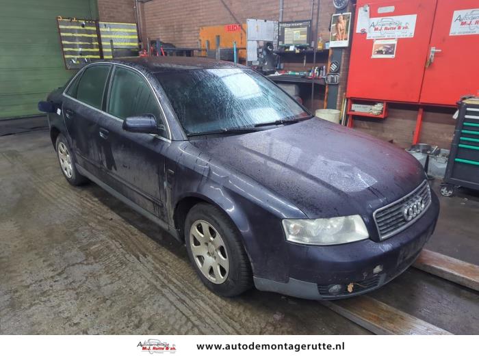 Audi A4 2.0 20V Sloopvoertuig (2001, Blauw)