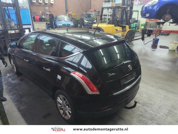 Lancia Delta 1.4 T-Jet 16V 120 Sloopvoertuig (2009, Zwart)