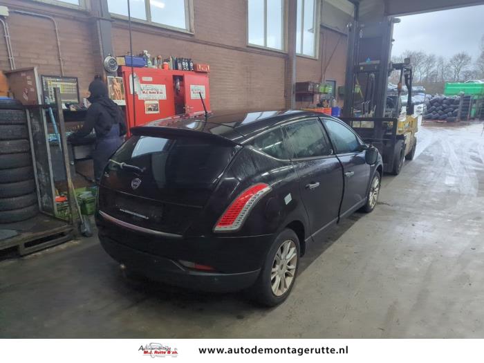 Lancia Delta 1.4 T-Jet 16V 120 Sloopvoertuig (2009, Zwart)