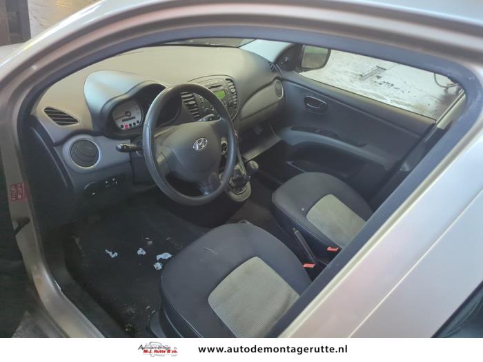Hyundai i10 1.1i 12V Sloopvoertuig (2010, Beige)