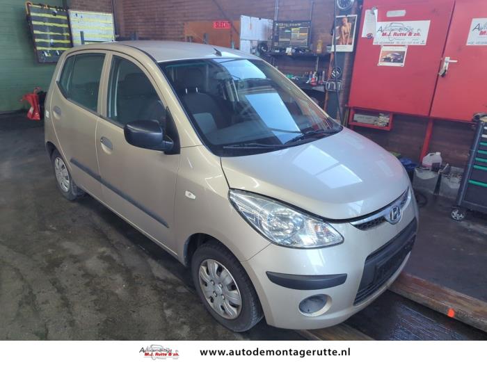 Hyundai i10 1.1i 12V Sloopvoertuig (2010, Beige)