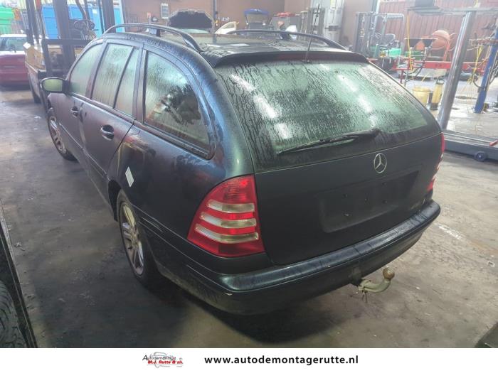 Mercedes C Combi 1.8 C-180K 16V Sloopvoertuig (2005, Zwart)