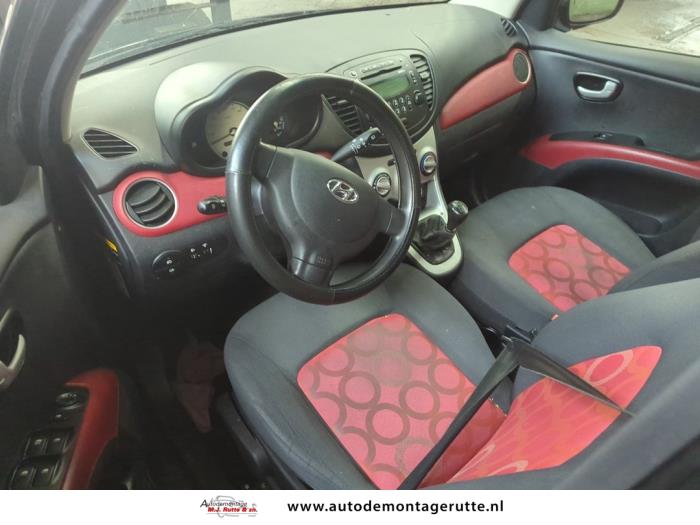 Hyundai i10 1.1i 12V Sloopvoertuig (2008, Zwart)