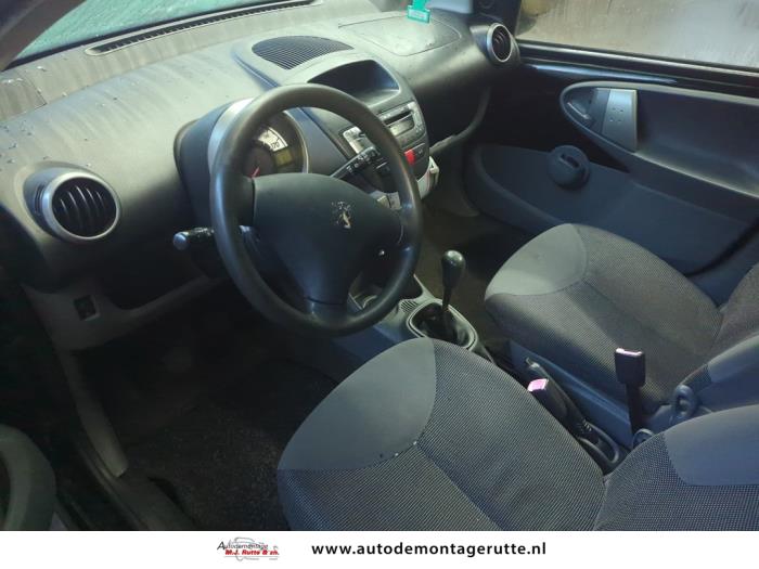 Peugeot 107 1.0 12V Sloopvoertuig (2008, Zwart)