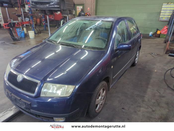 Skoda Fabia 1.4i Sloopvoertuig (2002, Blauw)