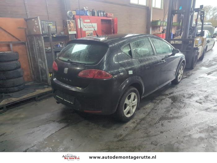 Seat Leon 1.6 Sloopvoertuig (2007, Zwart)